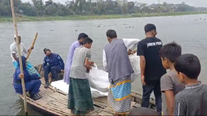 সিরাজদিখানে ঋণগ্রস্ত নারী ও দুই সন্তানের মরদেহ উদ্ধার