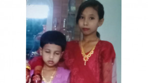 হাত-পায়ে টেপ পেঁচিয়ে শিশুকে শ্বাসরোধে হত্যা, মা ও সৎমা আটক