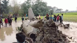 ভারতীয় বায়ুসেনার প্রশিক্ষণ বিমান বিধ্বস্ত