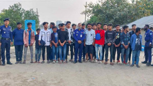 পথ হারিয়ে সুন্দরবনের গভীরে ৩১ পর্যটক, উদ্ধার করল পুলিশ