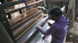 ভারতের দাবি ঘিরে ফুঁসছে টাঙ্গাইল