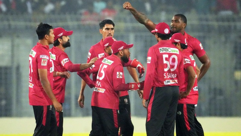 বরিশালের রান পাহাড় টপকাতে পারল না ঢাকা বরিশালের রান পাহাড় টপকাতে পারল না ঢাকা