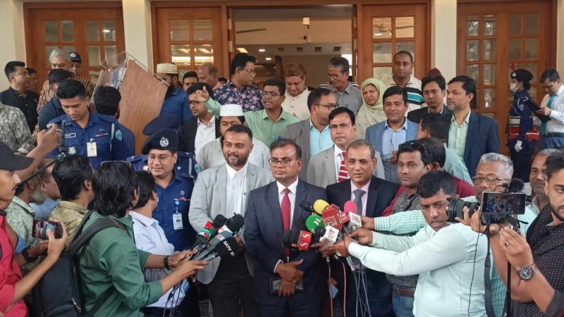 ইভিএমে ফল পাল্টানোর সুযোগ নেই: ইসি আনিছুর ইভিএমে ফল পাল্টানোর সুযোগ নেই: ইসি আনিছুর