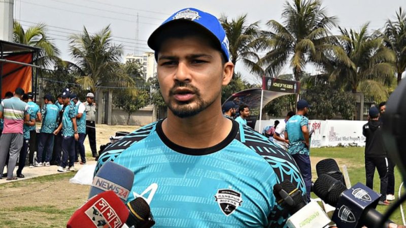 ‘আপনি আমাকে পছন্দ করেন না, নাহলে খেলা বোঝেন না’ ‘আপনি আমাকে পছন্দ করেন না, নাহলে খেলা বোঝেন না’