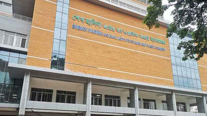 পোড়ার যন্ত্রণার মধ্যেও অনাগত সন্তান নিয়ে দুশ্চিন্তায় মিলি পোড়ার যন্ত্রণার মধ্যেও অনাগত সন্তান নিয়ে দুশ্চিন্তায় মিলি