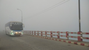 কুড়িগ্রামে জেঁকে বসেছে শীত, ঘন কুয়াশায় ঢাকা