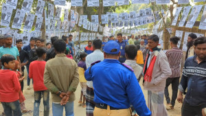 নর্থ চ্যানেলে নৌকা ও ঈগলের সমর্থকদের হাতাহাতি