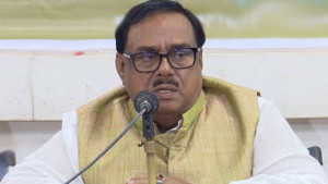 প্রতিযোগিতা করে ধান কেনা থেকে বিরত থাকতে হবে: খাদ্যমন্ত্রী
