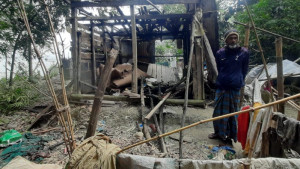 বরিশালে আগুন পোহাতে গিয়ে বৃদ্ধার মৃত্যু