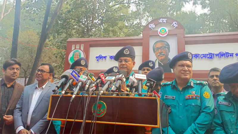 বইমেলায় জঙ্গি হামলার হুমকি নেই: ডিএমপি কমিশনার বইমেলায় জঙ্গি হামলার হুমকি নেই: ডিএমপি কমিশনার