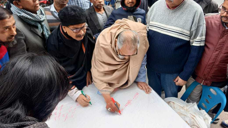 লড়াইকে আরও বেগবান করতে হবে: নজরুল ইসলাম খান লড়াইকে আরও বেগবান করতে হবে: নজরুল ইসলাম খান