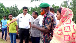 চিলাহাটি-হলদিবাড়ী সড়কপথের পরিকল্পনাও আছে