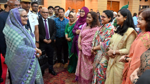 বাজেট-পরবর্তী নৈশভোজে প্রধানমন্ত্রী
