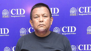 ঢাকায় নেমে গ্রেপ্তার লিবিয়ায় পাচার চক্রের হোতা মাহবুব