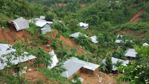 বান্দরবানে টানা বৃষ্টিতে পাহাড় ধসের শঙ্কা