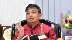 আন্দোলন চলাকালে নুরকে এক নেতা ৪ লাখ টাকা দেন: ডিবিপ্রধান