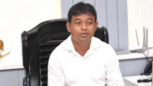 জোর করে বিবৃতি দেওয়ার বিষয়টি গুজব