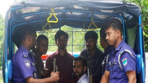 ইবি শিক্ষার্থীদের আন্দোলন পণ্ড, আটক ১৪