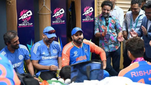ঘূর্ণিঝড়ে বার্বাডোজেই আটকা দুই ফাইনালিস্ট দল