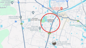 যৌতুক না পেয়ে স্ত্রীকে ন্যাড়া করে দেওয়ার অভিযোগ 