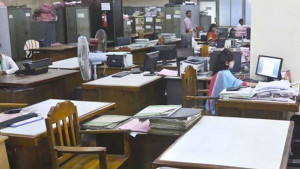 আজ থেকে অফিস আগের সময়ে ৯-৫টা