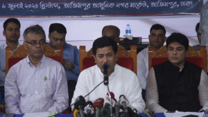 স্বাক্ষর জাল করে ভুয়া কাগজ তৈরি অত্যন্ত ন্যক্কারজনক: মেয়র তাপস