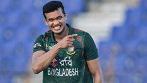 এলপিএলে আজ মাঠে নামছেন তাসকিন