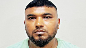 ১৭ জনকে প্রশ্ন দেন সাজেদুল
