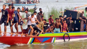 চলনবিলে ভ্রমণের নামে হচ্ছেটা কী