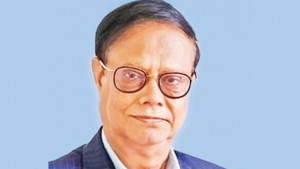 এখন টাকা নেই ডলারও নেই