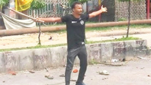 প্রধানমন্ত্রীর কাছে আবু সাঈদের নামে মসজিদ তৈরির অনুরোধ মায়ের