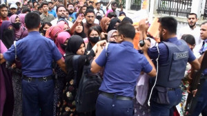 যশোরে শিক্ষার্থীদের বিক্ষোভে পুলিশের লাঠিচার্জ, আটক ৬