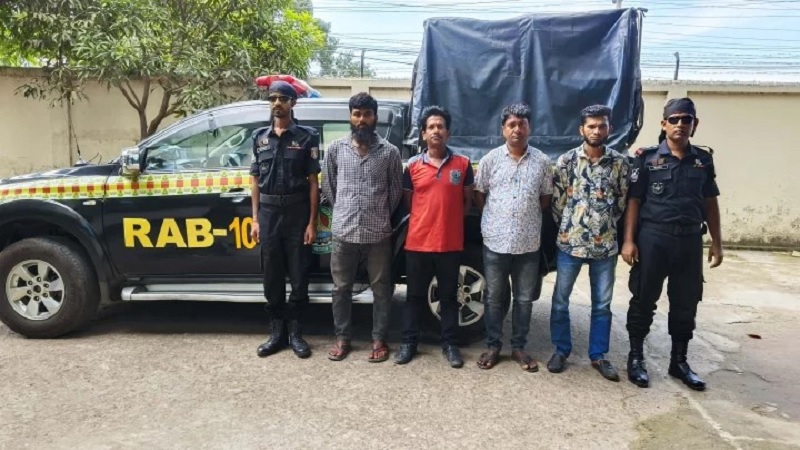 ফরিদপুরে ৩৫ লাখ টাকার মাদকসহ ৬ কারবারি গ্রেপ্তার ফরিদপুরে ৩৫ লাখ টাকার মাদকসহ ৬ কারবারি গ্রেপ্তার
