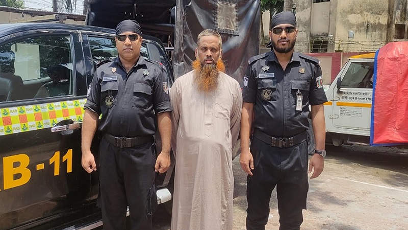 কুমিল্লায় ছাত্রীকে ধর্ষণের অভিযোগে শিক্ষক গ্রেপ্তার কুমিল্লায় ছাত্রীকে ধর্ষণের অভিযোগে শিক্ষক গ্রেপ্তার