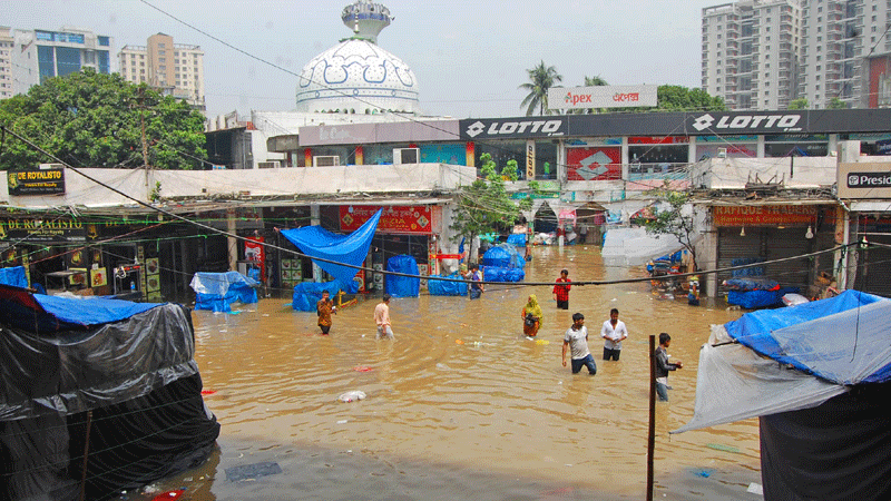 রাজধানীর নিউমার্কেটে ব্যবসায়ীদের ক্ষতি রাজধানীর নিউমার্কেটে ব্যবসায়ীদের ক্ষতি