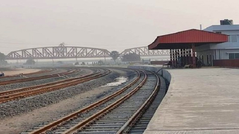 ৯ দিনে পাকশী বিভাগে রেলের আয় কমেছে ১৪ কোটি টাকা ৯ দিনে পাকশী বিভাগে রেলের আয় কমেছে ১৪ কোটি টাকা