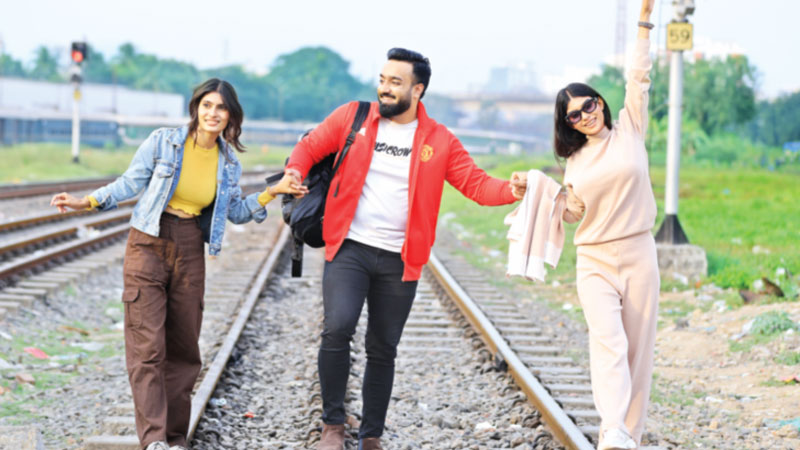 অটুট থাকুক বন্ধুত্ব অটুট থাকুক বন্ধুত্ব