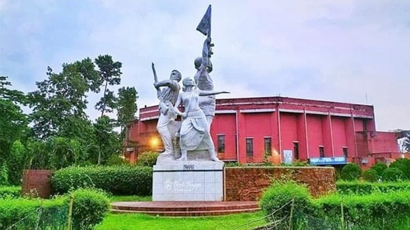 বাকৃবি উপাচার্যের বাসভবনে তালা দিলেন আন্দোলনকারী শিক্ষার্থীরা বাকৃবি উপাচার্যের বাসভবনে তালা দিলেন আন্দোলনকারী শিক্ষার্থীরা