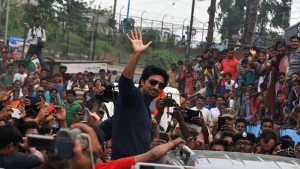 তারকা প্রার্থীরা কে এগিয়ে, কে পিছিয়ে?