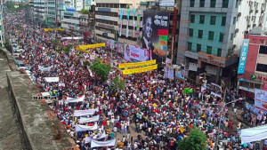 নয়াপল্টনে বিএনপির সমাবেশ চলছে