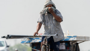 তীব্র তাপপ্রবাহ ভারতকে বাস ‘অযোগ্য’ করে তুলছে