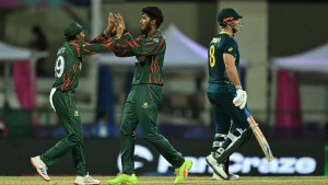 ওয়ার্নার ঝড় ও বৃষ্টিতে হারল বাংলাদেশ