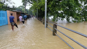 সিলেটে বন্যার পানি নামছে