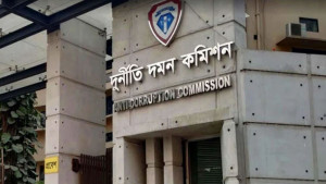 বেনজীরের পাসপোর্ট জালিয়াতি: অধিদপ্তরের ৮ কর্মকর্তাকে দুদকের জিজ্ঞাসাবাদ 
