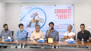 এভারেস্টজয়ী বাবর আলীকে সংবর্ধনা দিল এভারেস্ট ফার্মা