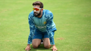 ভারতের বিপক্ষে ফিরছেন ফিট ইমাদ ওয়াসিম