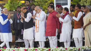 নরেন্দ্র মোদির সঙ্গী ৭২ মন্ত্রী-প্রতিমন্ত্রী