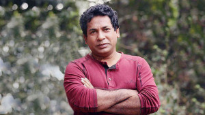 বিশ্রাম নেই মোশাররফ করিমের, ঈদের পর যাচ্ছেন লম্বা ছুটিতে