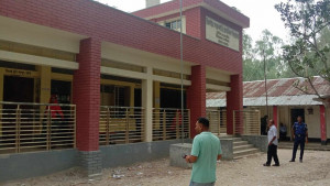 কেন্দ্রে ভোটার উপস্থিতি কম, প্রথম ২ ঘণ্টায় পড়ল ১৬ ভোট