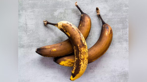 অতিরিক্ত পাকা কলা খাওয়া কি ঠিক?